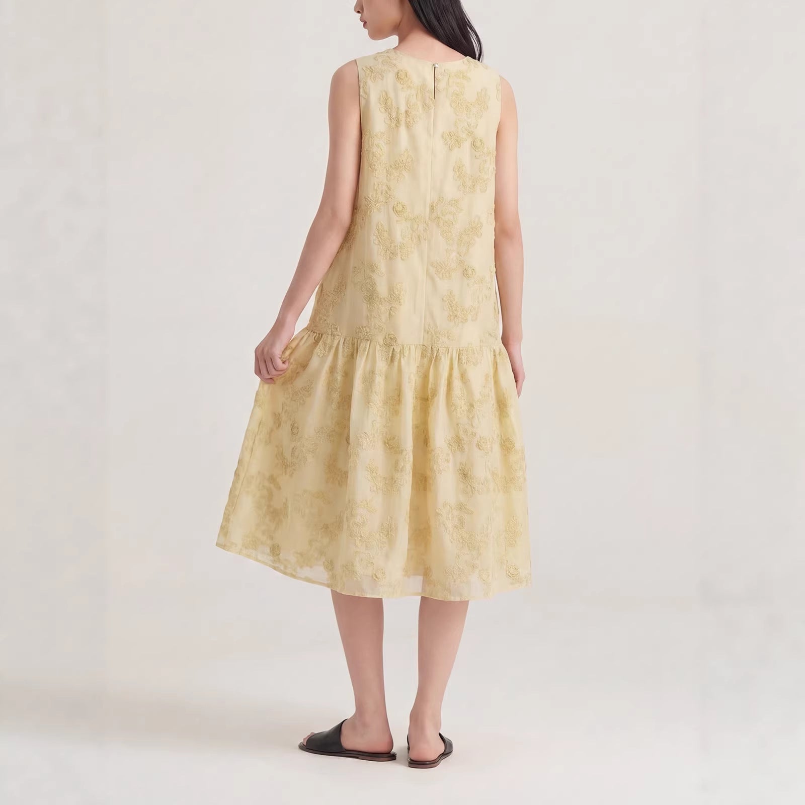 Women's Polyester Embroidered Sleeveless Midi Dress Loose A-Line Smock Dress